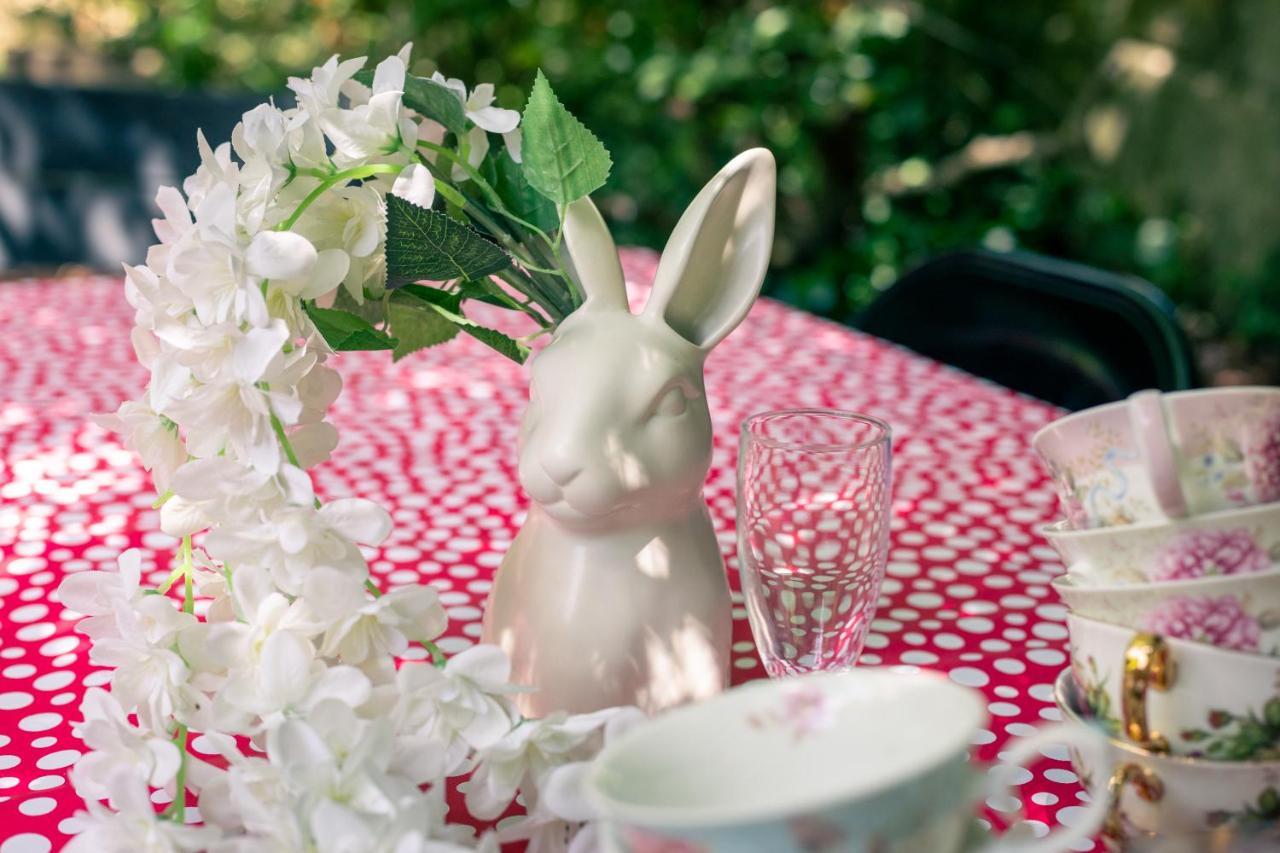 The Wonderland Townhouse - Alice In Wonderland 7Bdr Home バース エクステリア 写真