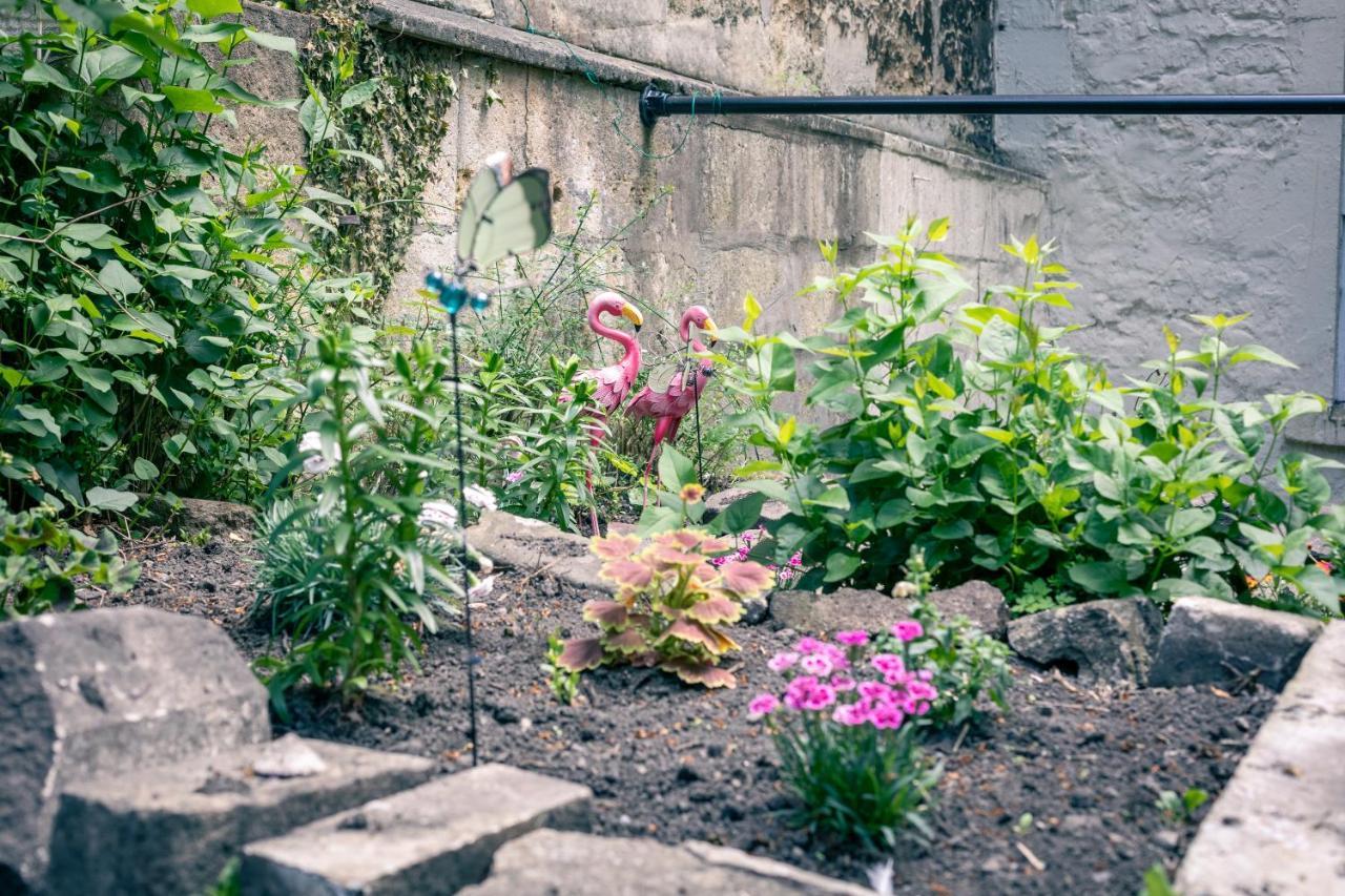 The Wonderland Townhouse - Alice In Wonderland 7Bdr Home バース エクステリア 写真