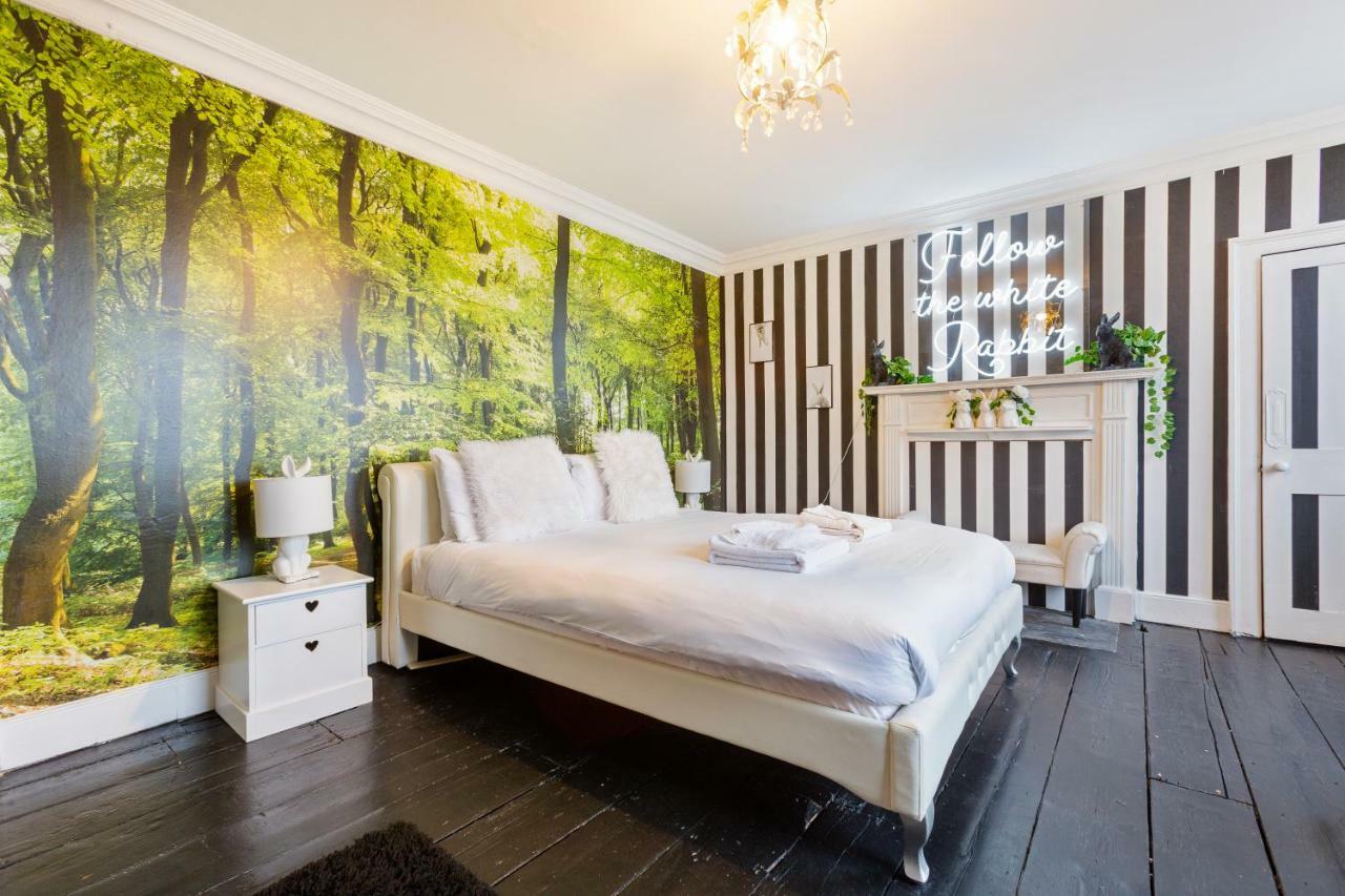 The Wonderland Townhouse - Alice In Wonderland 7Bdr Home バース エクステリア 写真